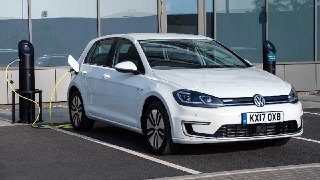 carrroscom's tweet photo. Carrros: Volkswagen e Rivian estão colaborando para lançar um novo modelo elétrico do Golf.

🔗 Leia mais em:https://t.co/EzhsVnongs

🌐 Fonte: 

#Volkswagen #Rivian #ModeloElétrico #NovoGolf #Colaboração https://t.co/GZMigcgDB6 https://t.co/mVDiLIOZXE