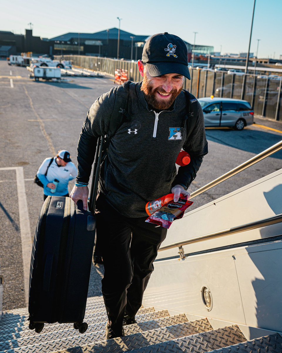wheels up to Indiana ✈️

sweet 16 🔜

📅 December 7th
🆚 DePauw  
📍 Blackstock Stadium 
⏰ 12:00pm ET
📺 ESPN+

#PrideandPoise