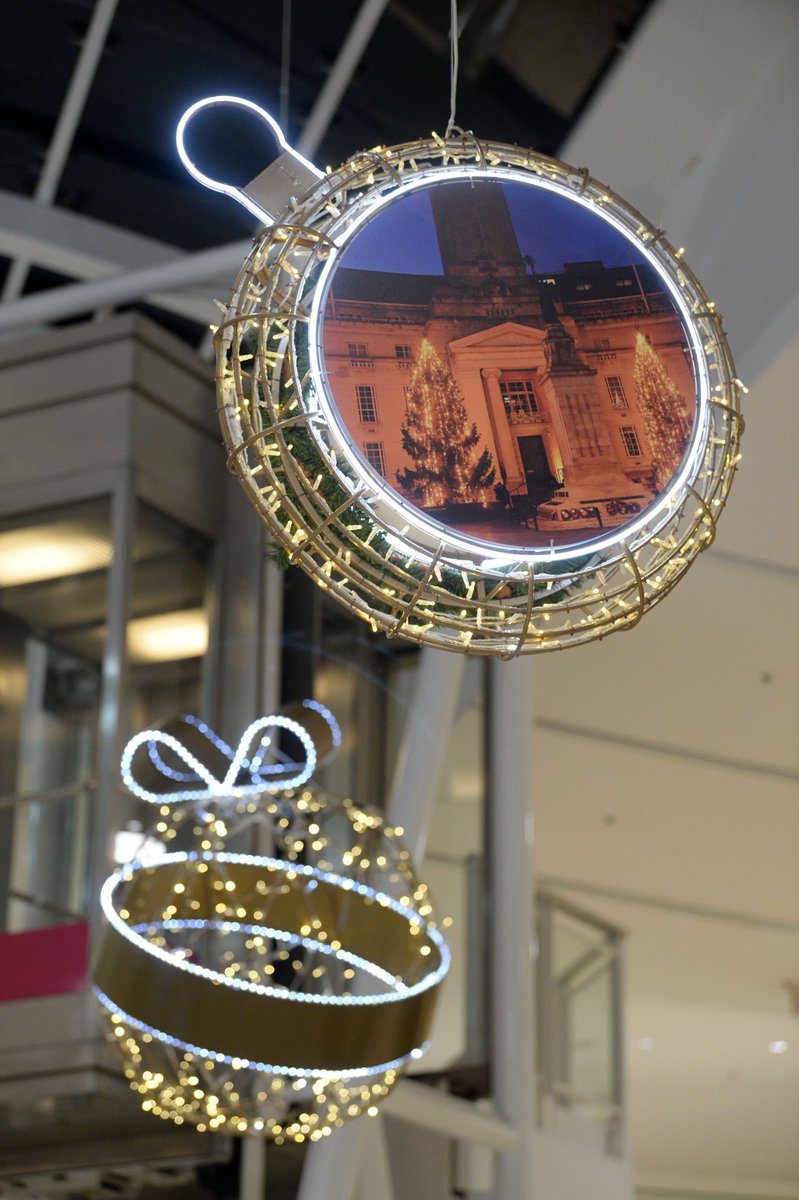 Step Forward Luton (@stepforwardltn) on Twitter photo We love the <a href="/LutonPointUK/">Luton Point Official</a> Christmas decor this year! 🎄
Those photo baubles showcasing our town are beautiful ✨ We love the <a href="/LutonPointUK/">Luton Point Official</a> Christmas decor this year! 🎄
Those photo baubles showcasing our town are beautiful ✨
