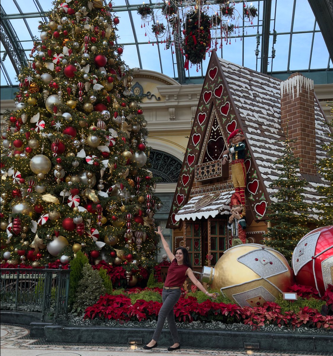 Day 4 at AWS re:Invent has been inspiring!!! The highlight was definitely catching up with the AWS leadership team and their sessions. As we head into the holiday season, I am filled with gratitude for the amazing colleagues, partners, customers and user community I have the