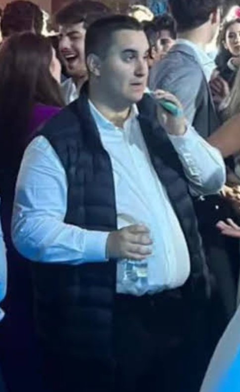 LOVREGA's tweet photo. No elaboren teorías de la conspiración para explicar por qué se elevó a rango constitucional la prohibición al vapeo.

Aquí está el motivo. 

Punto. https://t.co/GimJDZaBTN