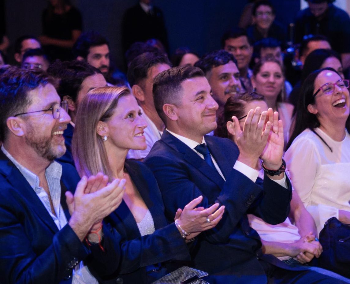 leonmolinaccm's tweet photo. Que placer enorme es poder trabajar en algo tan potenciador y transformador de personas como la Educación. https://t.co/6FmNEm3vGo