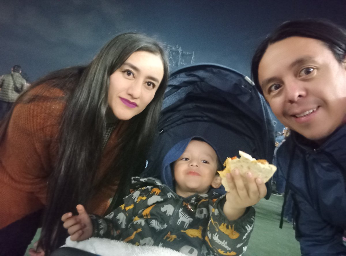 Fonyss's tweet image. Ando bien podrida pero feliz @ruleiro @elotroduarte y llevé a mi nene nunca lo imaginé... 35 años @cafetacvba #DestrozoPoderoso