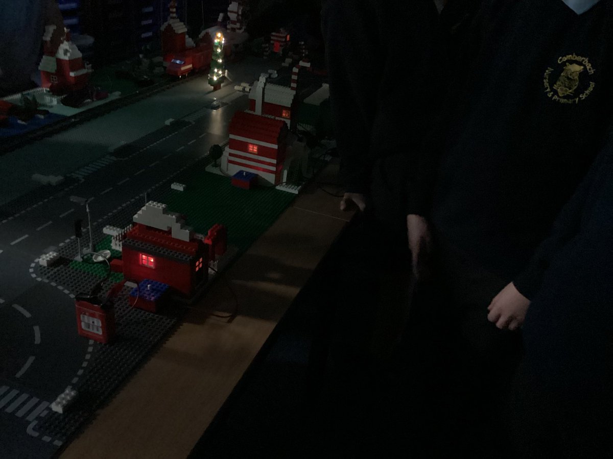 Miss Simpson tweet media