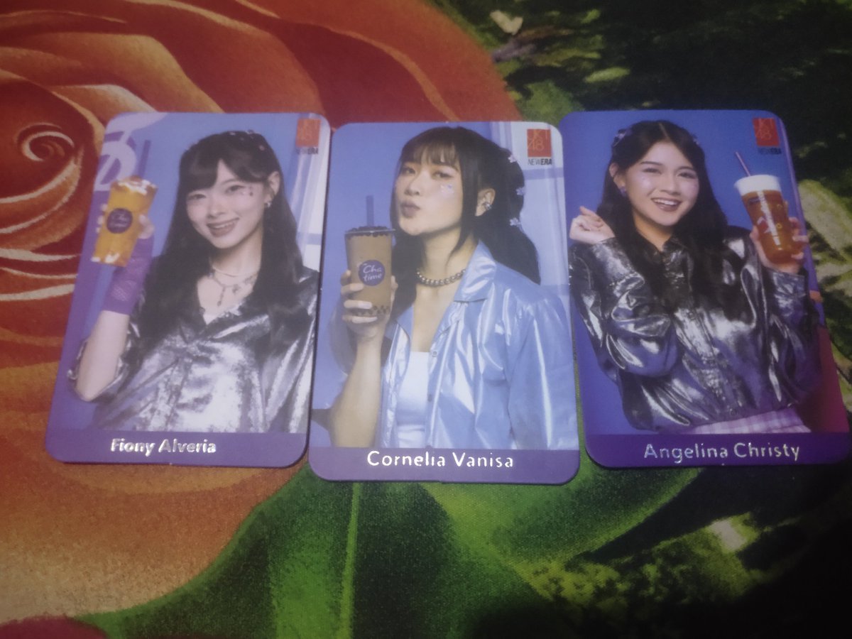 - Gita sih WKWKWKWK klo ada pc gita barter aja dibawah wkwkw