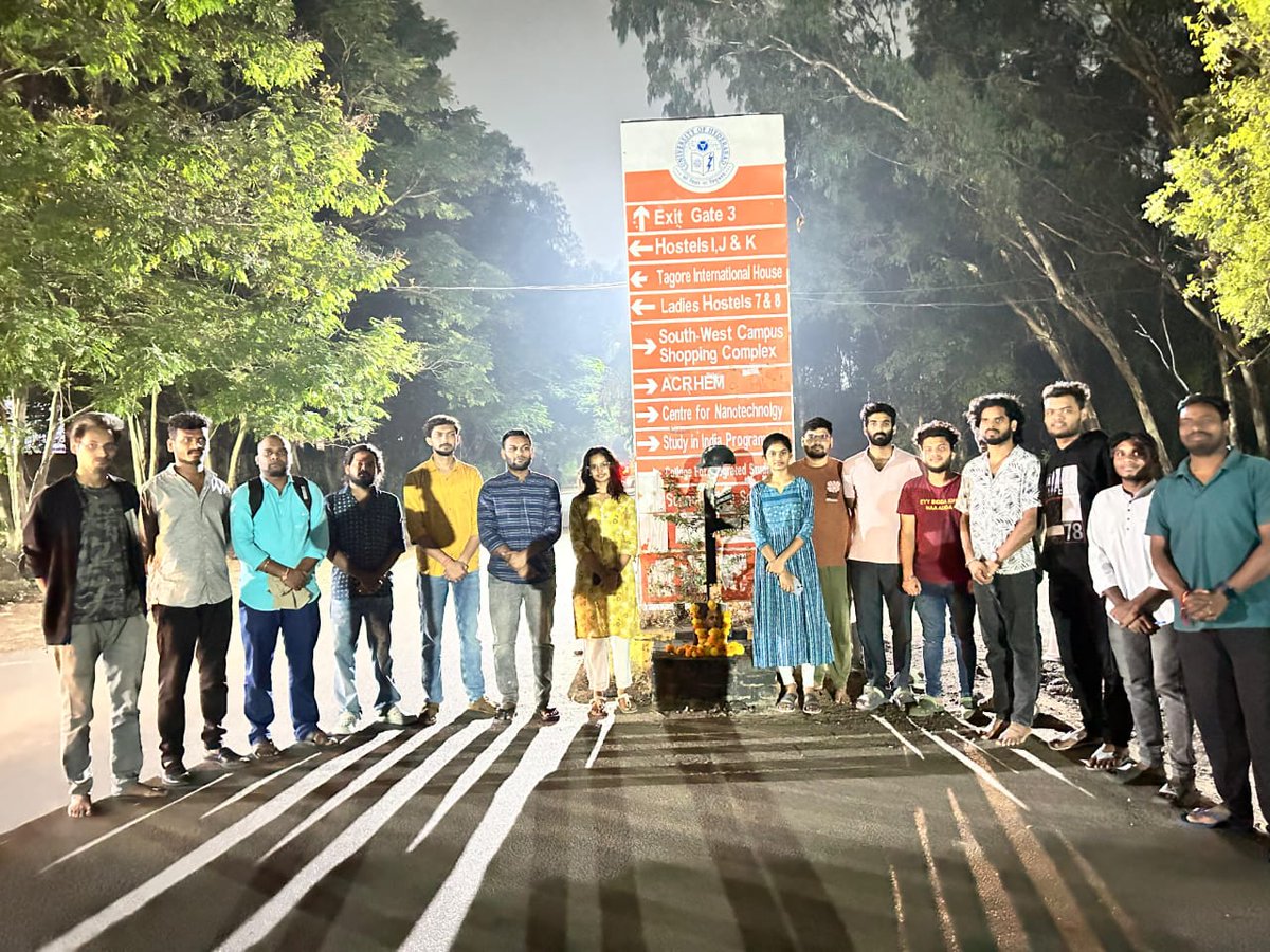 abvphcu's tweet photo. ABVP-HCU paid tributes to Bharat Ratna Dr. B R Ambedkar on his death anniversary which is celebrated as Samajika Samarasta Diwas.  

#abvp #ambedkar #bharatratna #abvpvoice #hcu #uohyd #telangana #students #activism https://t.co/7W7FmIOYeh