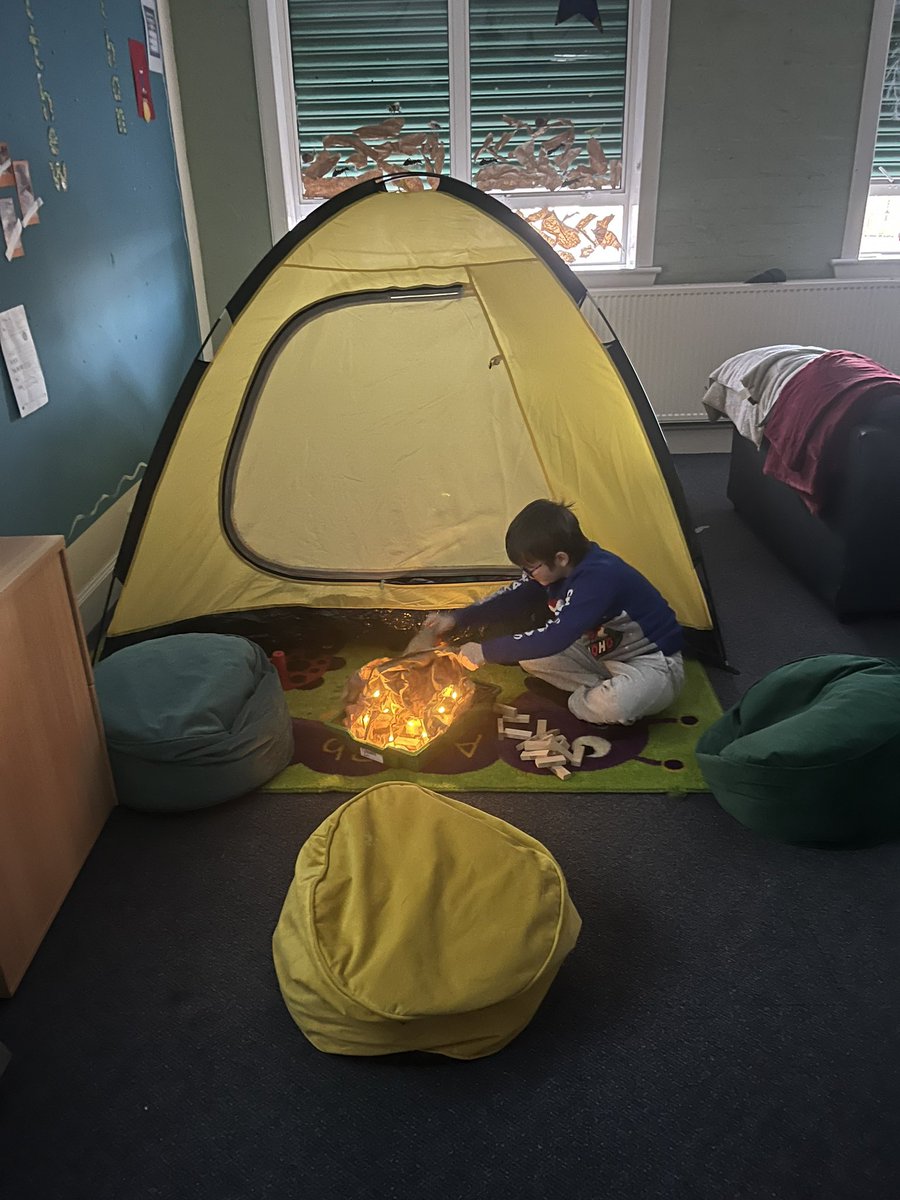 lynnandrew_'s tweet photo. Today class 1 did some indoor camping, the pupils had a brilliant time role playing lighting a fire, making tickets to enter the tent and getting cosy in a sleeping bag! This class worked hard all week to stay on plan and deserved a fun Friday treat. ⛺️ #watchusgrow @IWBSFalkirk https://t.co/MX4KOA0lN4