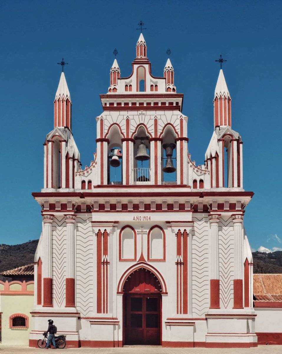 AccidentallyWesAnderson tweet media