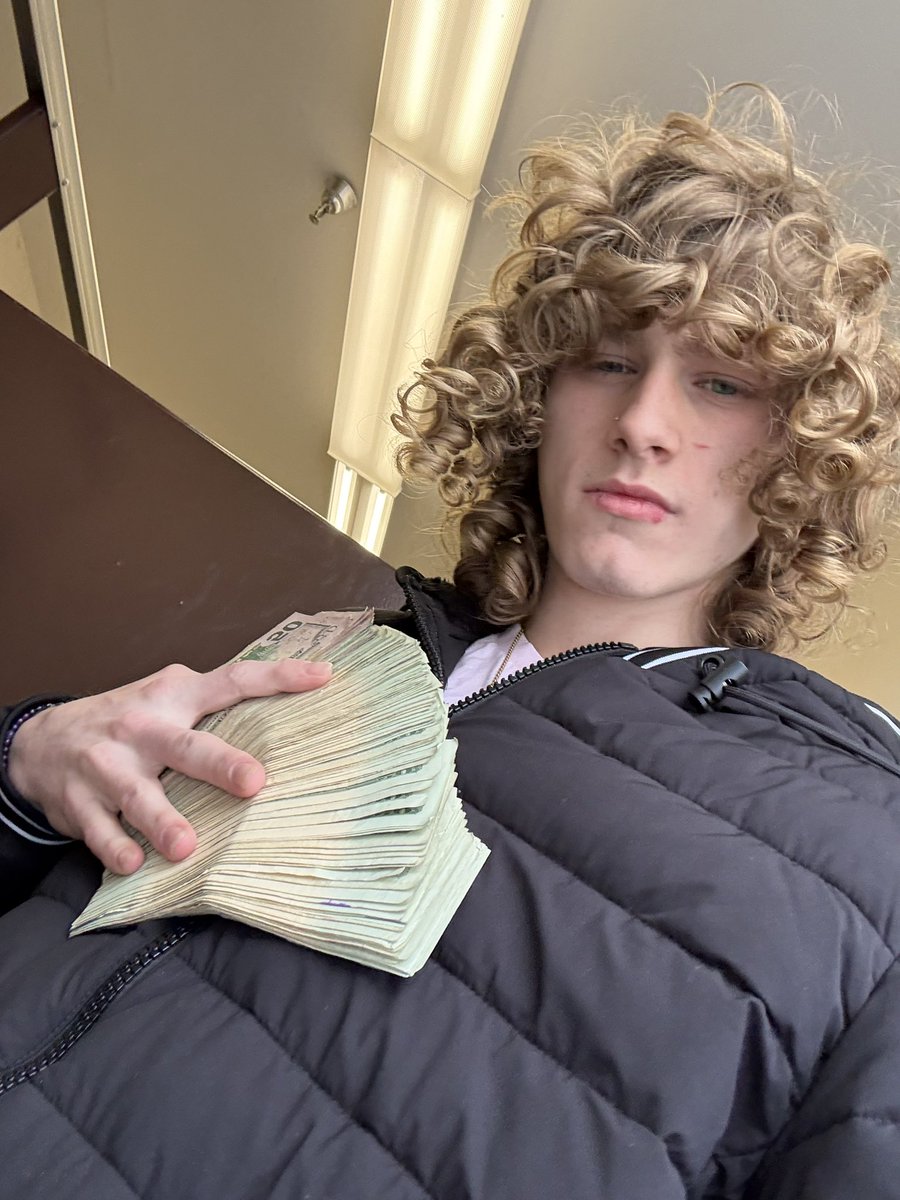 Master_kevin69's tweet photo. add that paycheck to this stack is cash for all my good boys  let’s run it tf up. FTF https://t.co/0sXepvdTZg