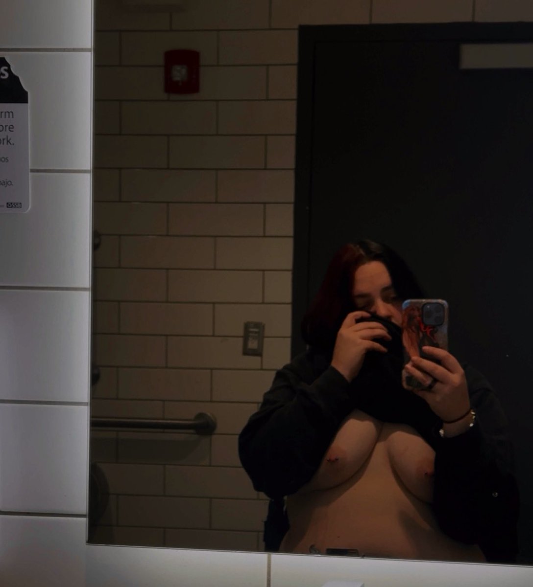 Weedasaurus_420's tweet photo. So I’m finally gonna do a premium Snapchat. I have this snap weedasaurus_66 that you can add to get info the premium Snapchat it’s going to be 15 then another 5 for the private story. Also I’m gonna start doing special requests and many other things. So lets have some fun 💋💦 https://t.co/wndb7s57Q3