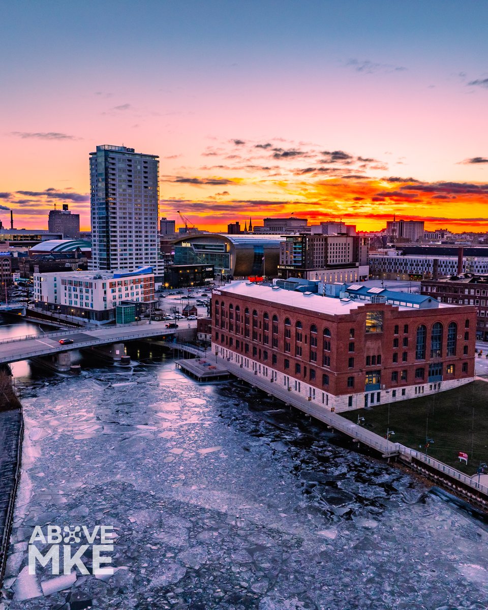 Above MKE | Charlie Antoine Photography tweet media