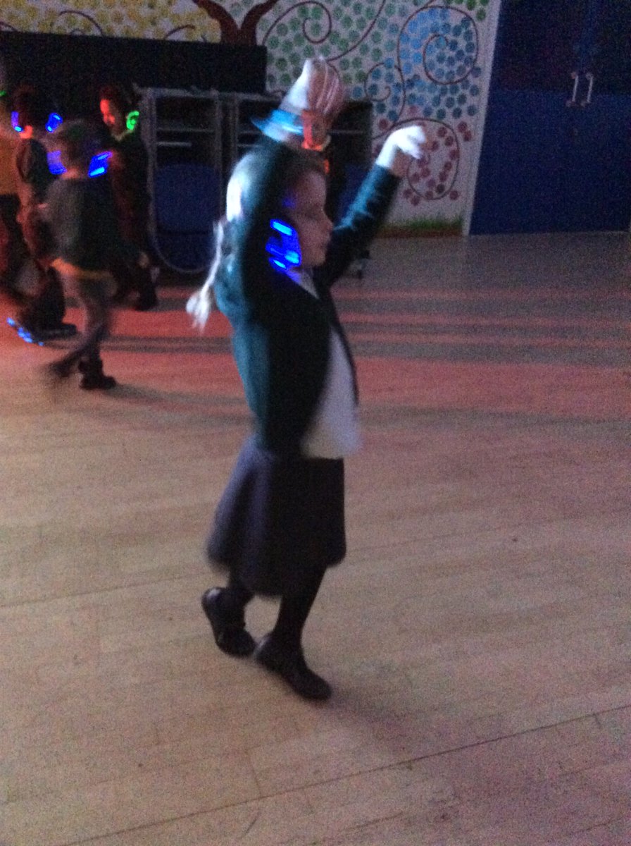 Year1WLPS1's tweet photo. 1J rounding this week off with a 'silent' disco reward for excellent attendance. What a great week!😀👏💃🕺
Have a restful weekend, everyone! @WheelersLanePri https://t.co/nCObdH57B0
