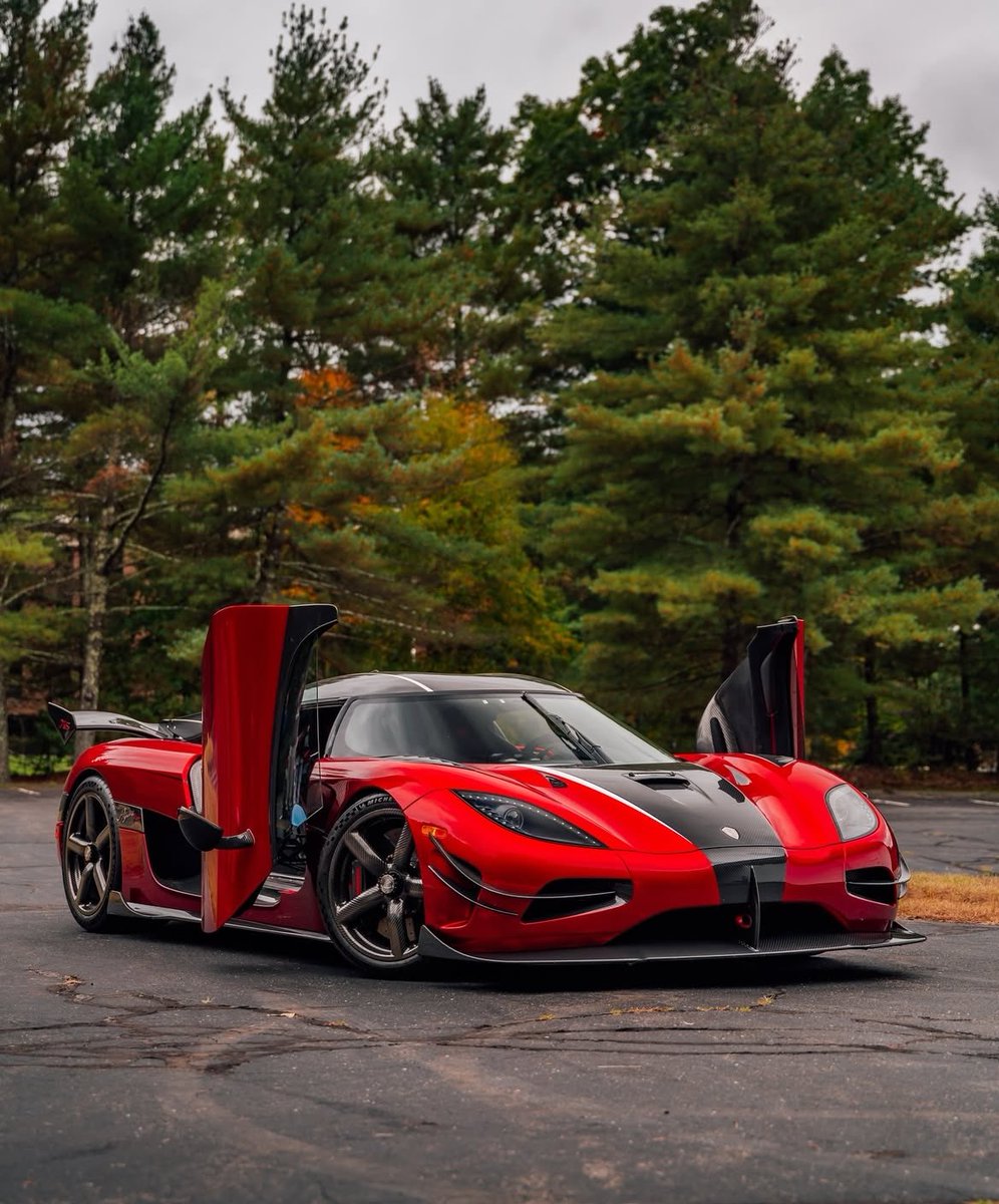 LUX Cars tweet media