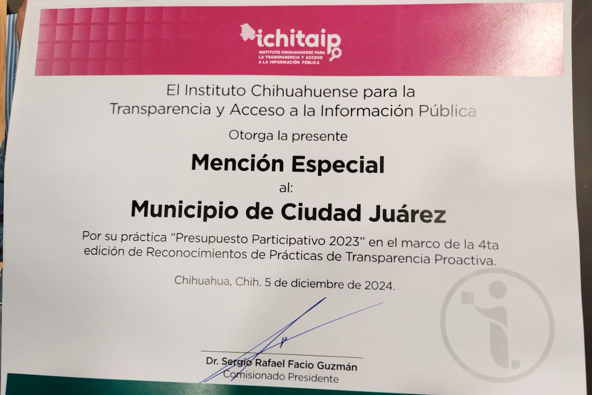 CruzPerzCuellar's tweet photo. El #ICHITAIP reconoció lo bien que estamos manejando el Presupuesto Participativo y las obras que estamos haciendo para nuestra ciudad en equipo con las y los juarenses. Y tan bien lo hemos hecho, que este año recibimos mil 100 proyectos de la gente que año con año también ve que sí cumplimos. ¡Seguimos en el camino de hacer las cosas con honestidad y transparencia! 💪🏼🤝🏼
#ElCambioSigue