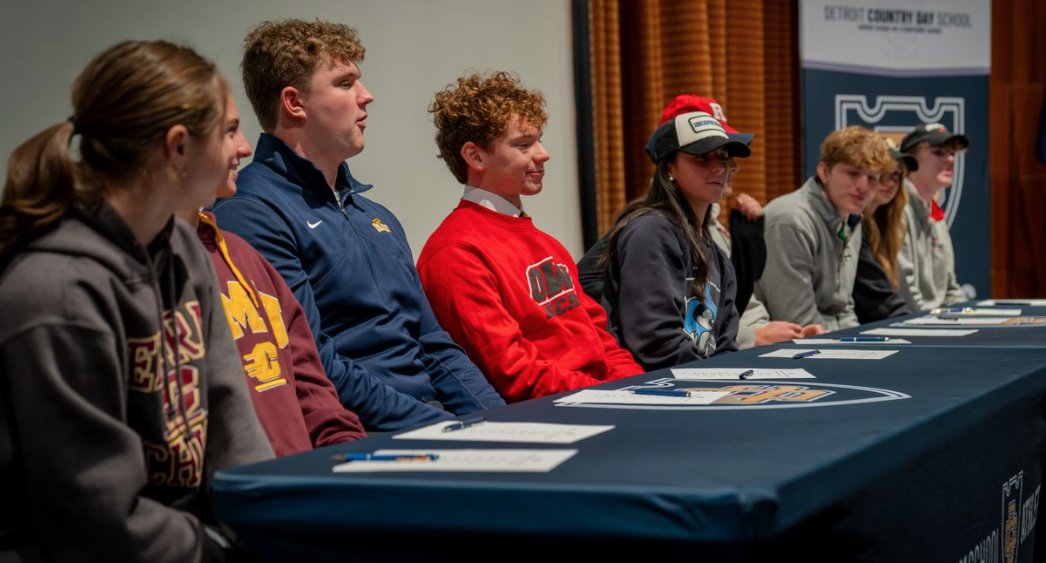 DCDS Athletics tweet media