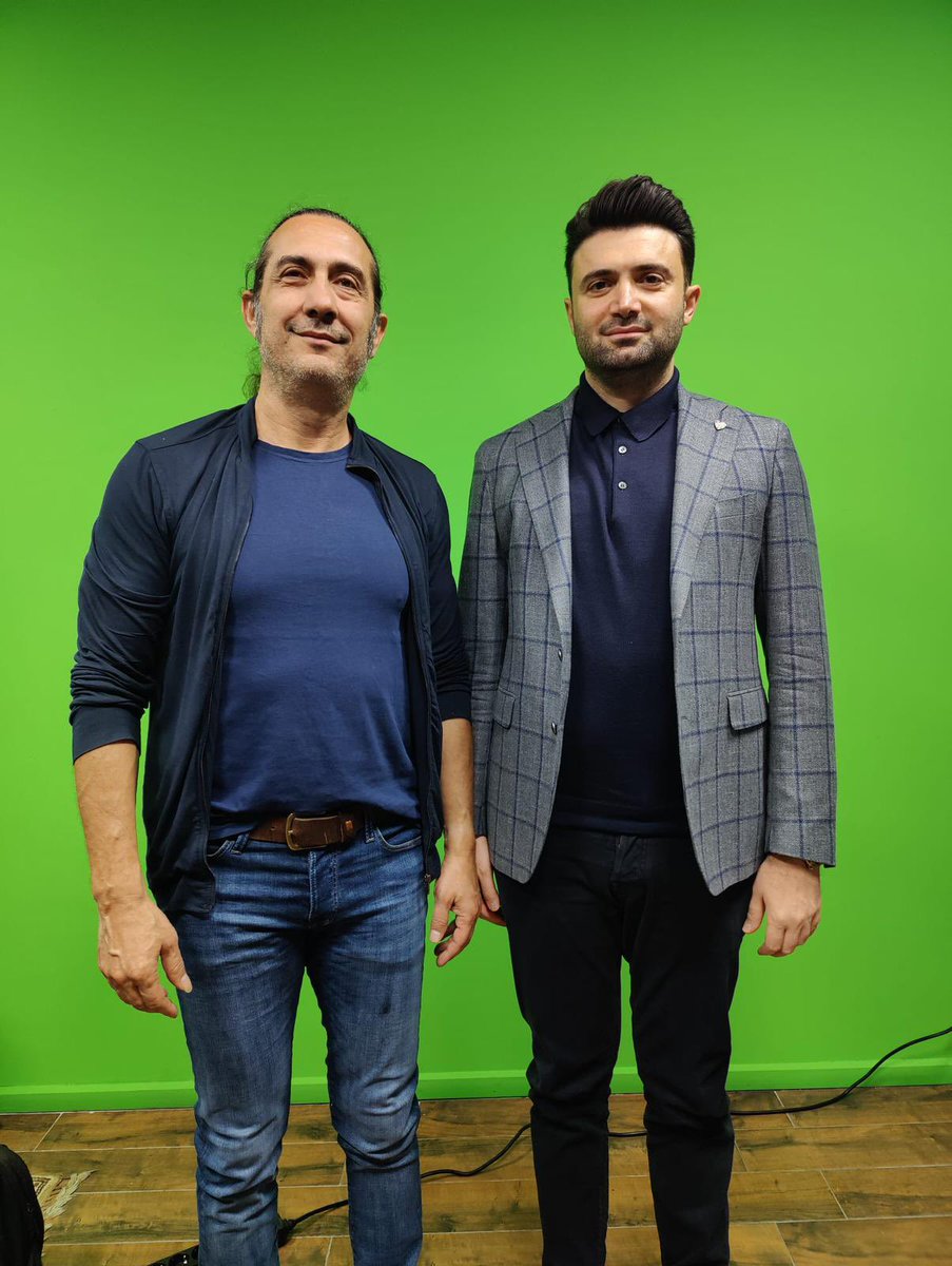 EnsCelik16's tweet photo. Kulübümuze yakı��ır bir “marş” için değerli sanatçı Kıraç ile anlaştık. Bizimle aynı heyecanı taşıyan sevgili Kıraç'a çok teşekkür ederken, yeni marşımızı da sabırsızlıkla bekliyoruz. https://t.co/m4voZElfAY