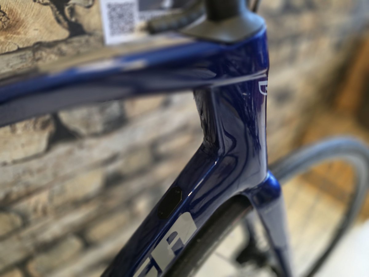 Betaalbare racefietsen zijn 𝐬𝐜𝐡𝐚𝐚𝐫𝐬. Deze 𝐒𝐞𝐧𝐬𝐚 𝐆𝐢𝐮𝐥𝐢𝐚 𝐆𝐅 met 105Di2 is 𝐒𝐔𝐏𝐄𝐑𝐬𝐜𝐡𝐞𝐫𝐩 geprijsd en geeft je wel een boel waar voor je geld!

- Shimano 105 Di2 2 x 12v
- van 3899 voor EURO 2599!!!
- 55 + 58 cm.

bikezone.nl/Sensa-Giulia-G…
