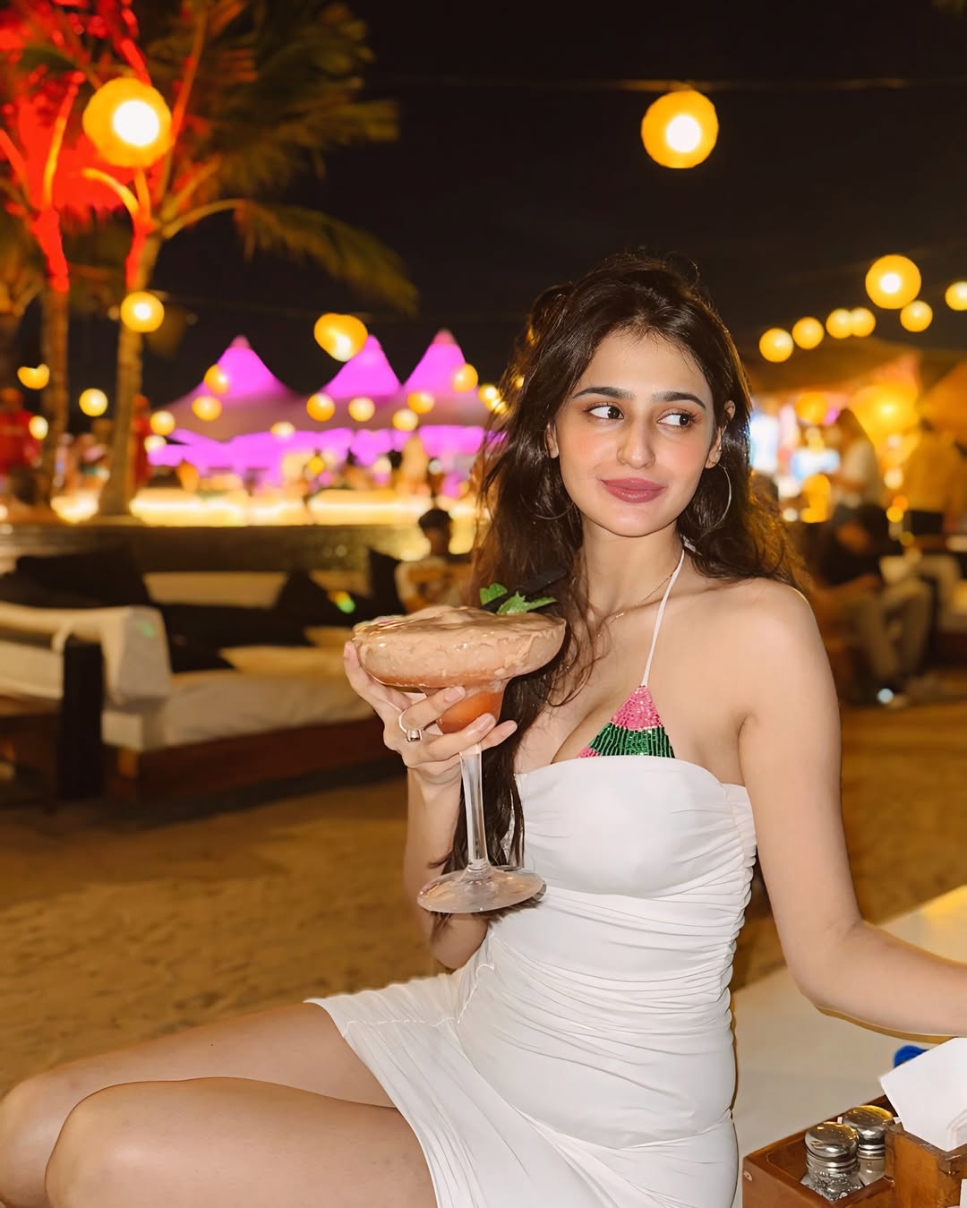 GeIHv1Ka8AAvavQ?format=jpg&name=large