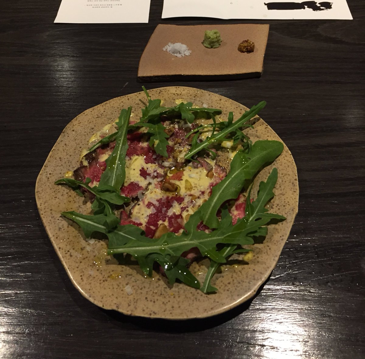 nek5s's tweet photo. 📍성수 뮐(meule)

6.6짜리 코스요리인데 정말 푸짐하고 고기가 미쳣어요오…
마지막에 매콤한 짬뽕으로 속 내려주고 디저트로 밤티라미수까지… 
제발 백번 가시길… https://t.co/Ot4lzOiZ9V