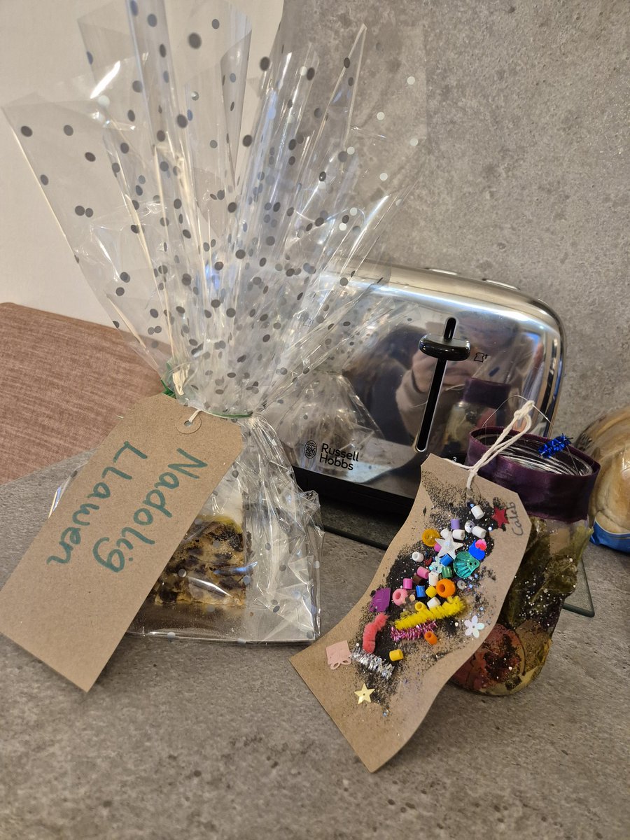 rachel1981x's tweet photo. @allsaintsps thank you for such a lovely school trip to see Father Christmas at the farm this week 🎅 🚜 and to Mrs Boffy (nursery) for Caleb's "make and buy" items for the School Fayre #christmascake #candlelantern 🎂🕯xx https://t.co/ocPtWlV2G2