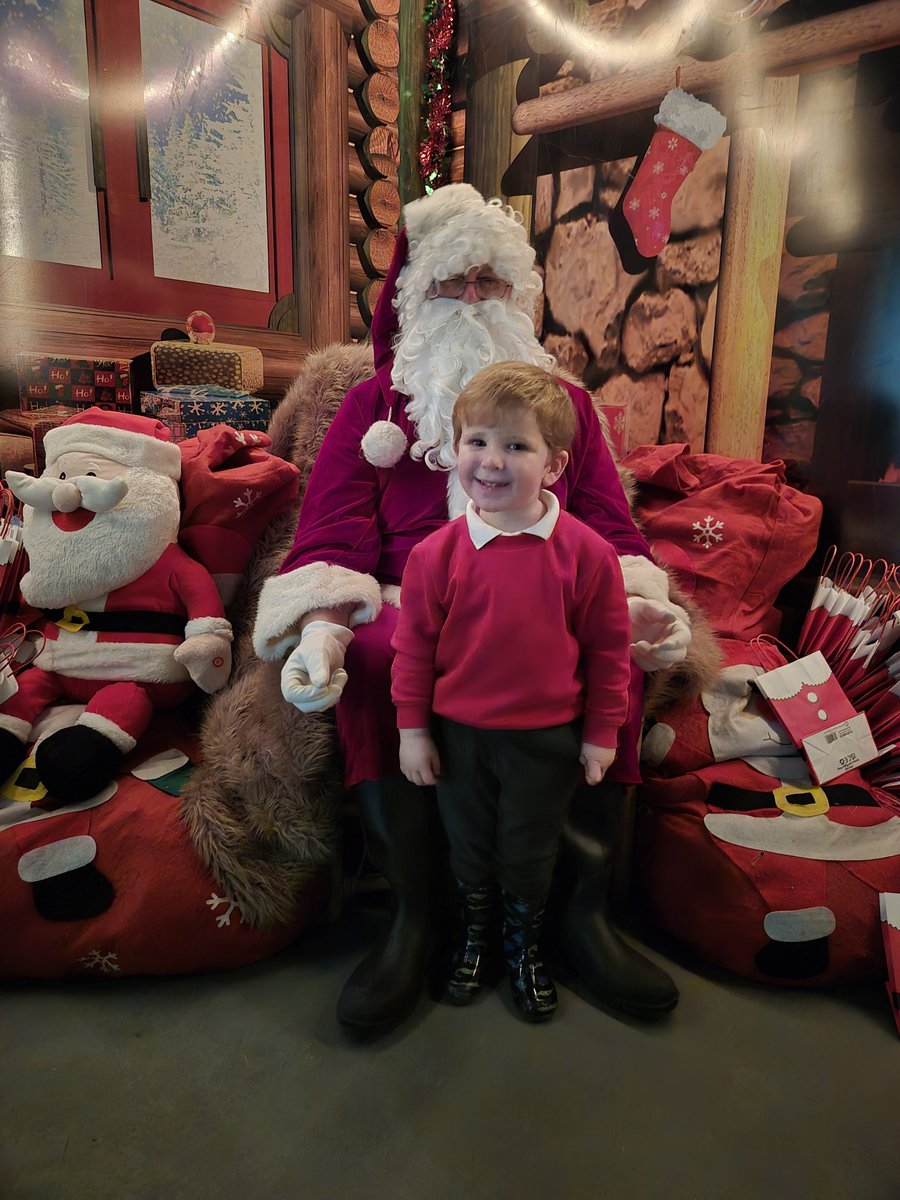 rachel1981x's tweet photo. @allsaintsps thank you for such a lovely school trip to see Father Christmas at the farm this week 🎅 🚜 and to Mrs Boffy (nursery) for Caleb's "make and buy" items for the School Fayre #christmascake #candlelantern 🎂🕯xx https://t.co/ocPtWlV2G2