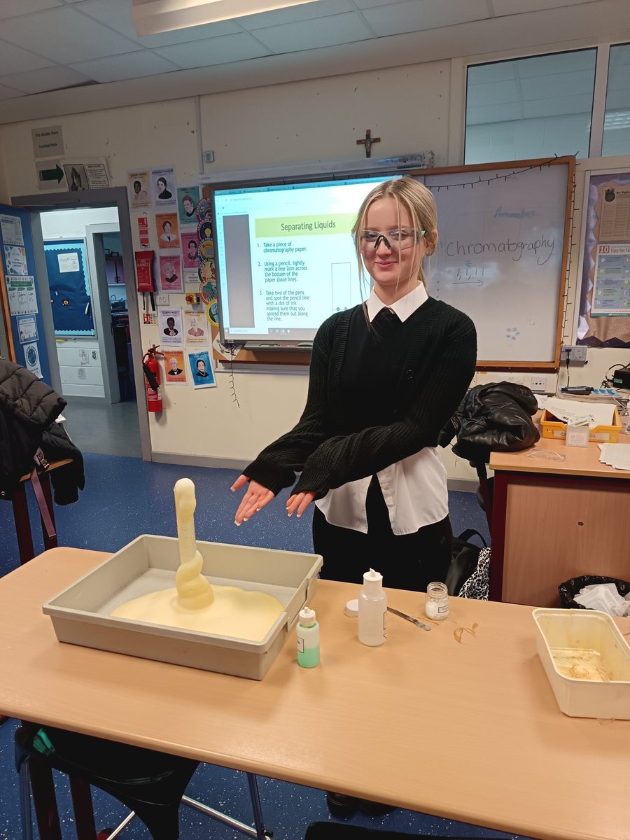 Miss Dornan tweet media