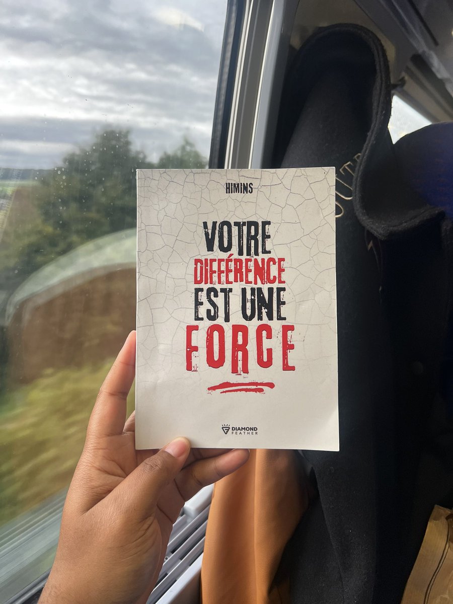 TontineLitt's tweet photo. @IamHimins, auteur du livre 📖 #Votredifférenceestuneforce est l'invité du SPACE #Manutime ce vendredi 06 décembre dès 20h pour parler de l'inclusion des handicapés dans la société. 
Commandez votre copie dm ou au +237699552342! 

#RtsAppréciés https://t.co/yXKSHCa9WW