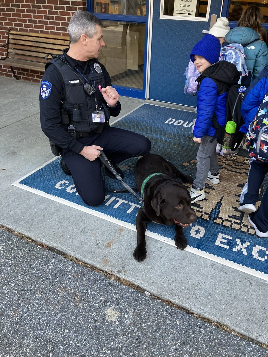 SochaCindy's tweet photo. Fist bumping with the Police Dept and Finn! So much fun! @DouglasSuper1 @Douglasmapd https://t.co/ljaazuDwzr