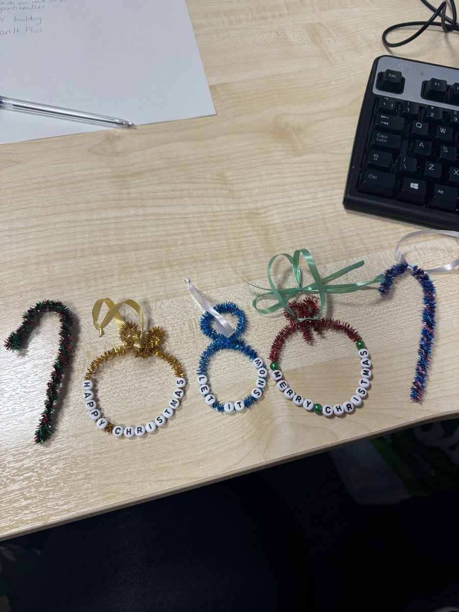 Laura McCallion tweet media