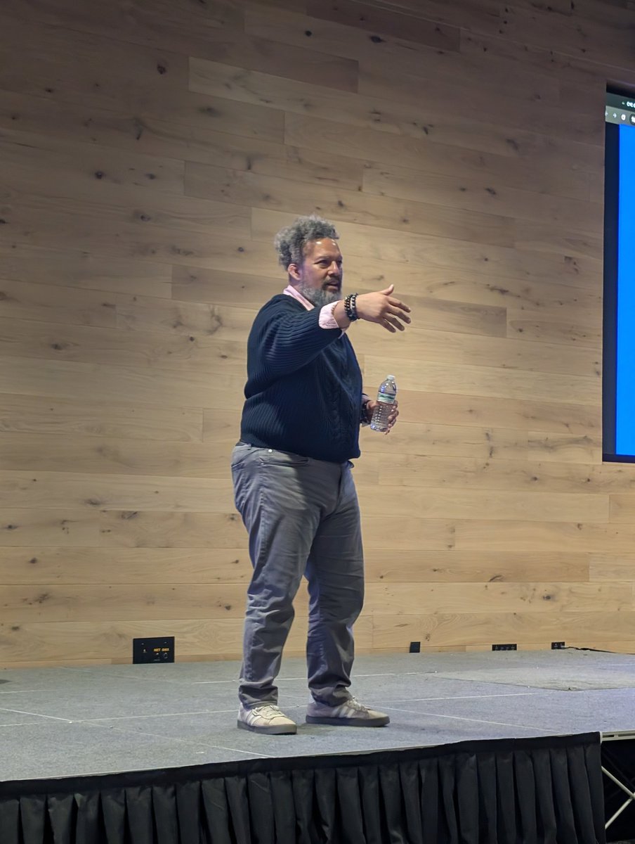 Justin Biard (@icodealot) on Twitter photo Kicking off day 2 at #CommitYourCode with <a href="/elchefe/">tim is different now🥰</a> talking about why context matters. Kicking off day 2 at #CommitYourCode with <a href="/elchefe/">tim is different now🥰</a> talking about why context matters.
