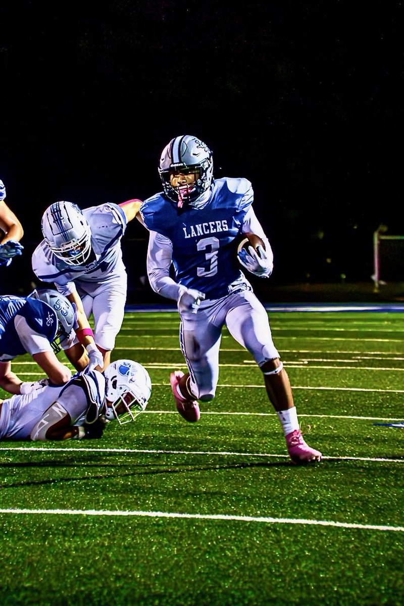 I'm blessed to be selected First Team All-Region🙏🙏🙏 #Blessings  <a href="/CoachVphillips/">Coach Phillips</a> <a href="/LancersFB2/">L’Anse Creuse Football</a> <a href="/MIexposure/">Michigan exposure</a> <a href="/MichFBFrenzy/">Michigan Prep Frenzy</a>