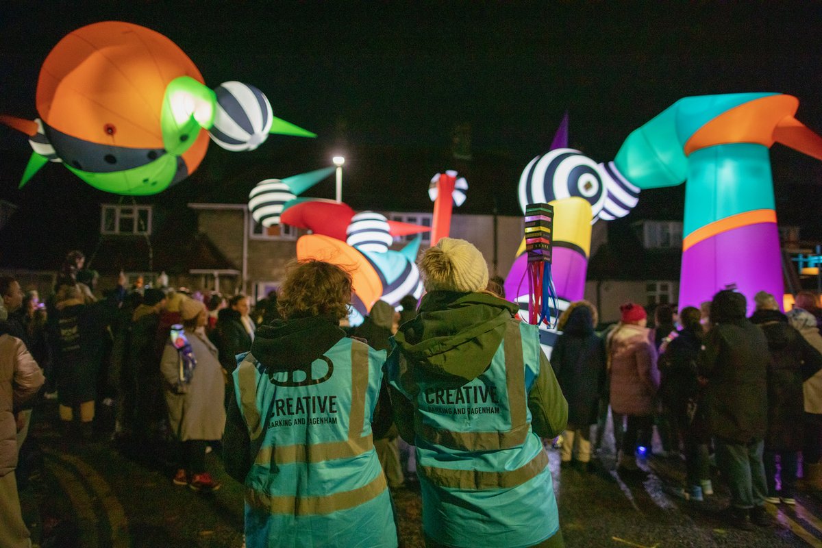 If you came to the parades, we'd love to hear your feedback through our survey! As a thank you for your time, you'll have the opportunity to enter the prize draw for a chance to win one of two £50 'Love to Shop' vouchers 👀

🔗 forms.office.com/pages/response…

📸 by Franck Allais