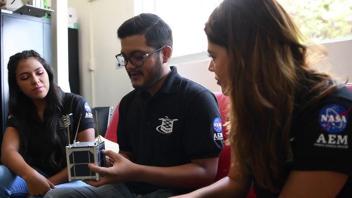 Astro_Jose's tweet photo. For those that don’t know, Mexico has already sent &amp; operated a CubeSat from space. Recordándo a todos que Mexico ya ha desiñado, construido, lanzado (con ayuda de la @NASA ) y operado un satélite CubeSat desde el espacio gracias a los esfuerzos de los estudiantes de la
@UPAEP https://t.co/CVvSGKCsB5