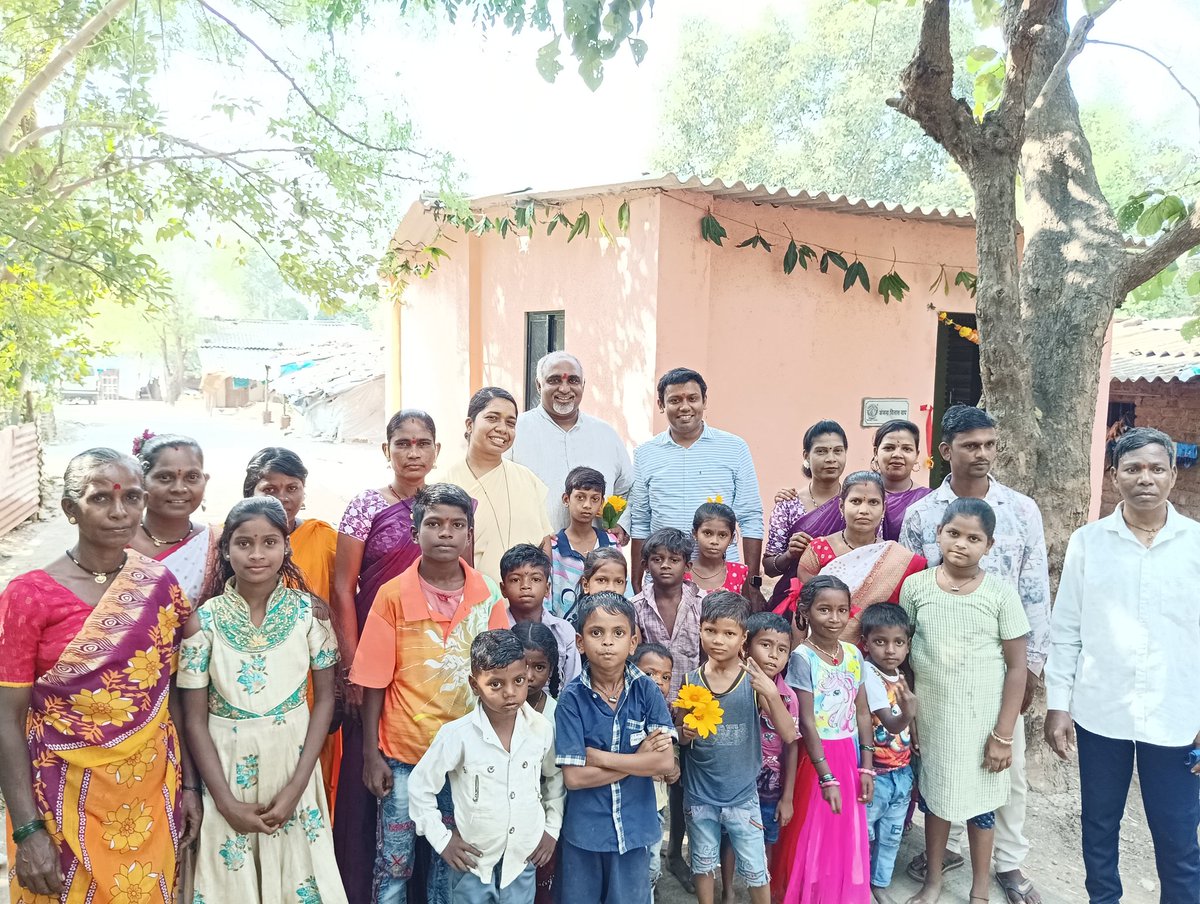 KarunyaTrust's tweet photo. Under Karunya Trust's Nivas project, 8 tribal families embraced the joy of a new beginning as their dream of a safe and dignified home came true today! 
For these families, a house is not just a structure—it is the foundation of security, dignity, and a brighter future. https://t.co/L2gDAZ7B12
