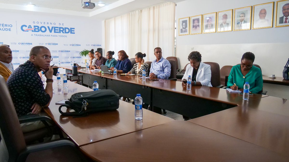 𝐌𝐢𝐧𝐢𝐬𝐭é𝐫𝐢𝐨 𝐝𝐚 𝐒𝐚ú𝐝𝐞 𝐪𝐮𝐞𝐫 𝐜𝐨𝐧𝐭𝐚𝐫 𝐜𝐨𝐦 𝐨 𝐞𝐧𝐯𝐨𝐥𝐯𝐢𝐦𝐞𝐧𝐭𝐨 𝐝𝐚𝐬 𝐩𝐞𝐬𝐬𝐨𝐚𝐬 𝐩𝐚𝐫𝐚 𝐚 𝐞𝐥𝐢𝐦𝐢𝐧𝐚çã𝐨 𝐝𝐚 𝐝𝐞𝐧𝐠𝐮𝐞 𝐧𝐨 𝐩𝐚í𝐬