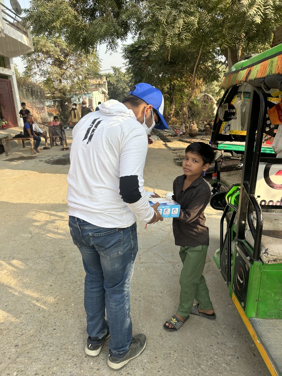 nss_bu's tweet photo. Spreading awareness and safety in Rampur village!🌟
NSS volunteers took the initiative to distribute masks, ensuring protection for all while educating the community about health and hygiene. Small steps lead to big changes. Together, we care and uplift!✨
#NSS #MaskDistribution https://t.co/q6k1dIHncj