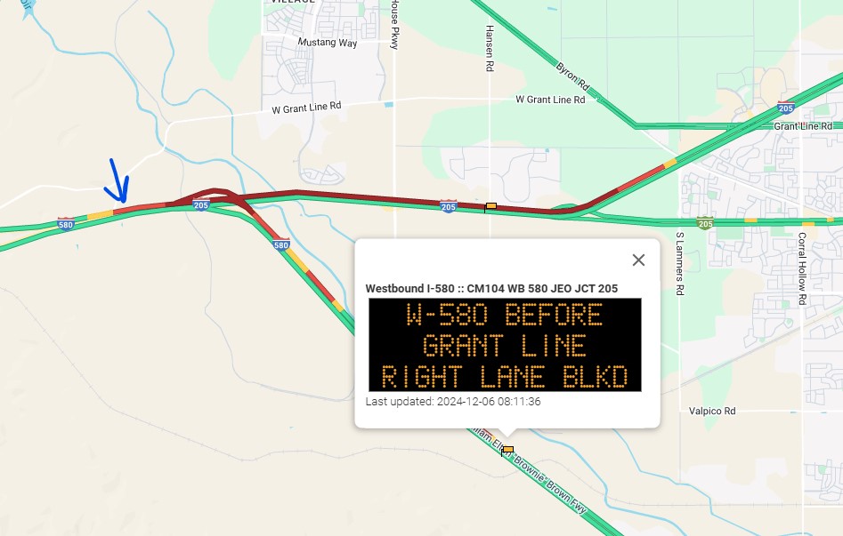 KCBSAMFMTraffic's tweet photo. UPDATE  - #AltamontPass 🚨 #Interstate580 Westbound at W Grant Line a semi had the trailer catch on fire. The fire is out but the right lane's still closed until further notice. Traffic is jammed for miles on both #I580 and #Interstate205 Westbound #Tracy. #KCBSTraffic 📷Caltrans https://t.co/JvhuGoLVip