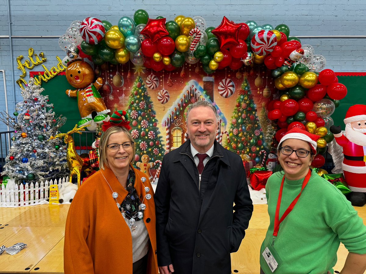 Dunraven (@dunraven_school) on Twitter photo The Winter Fair is in full swing! The Winter Fair is in full swing!