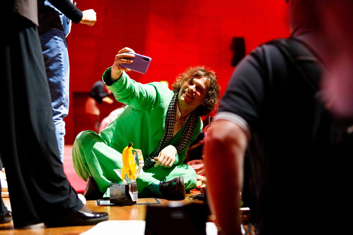 PremioStrega's tweet photo. Matthew Gray Gubler ha ricevuto il #PremioStregaRagazzeeRagazzi per la categoria Migliore libro d’esordio con «Rumple Buttercup» (uovonero). Il premio gli era stato assegnato lo scorso maggio al Salone del libro di Torino. 

©️ Musacchio, Pasqualini &amp; Fucilla/MUS https://t.co/uLiCgupoZx