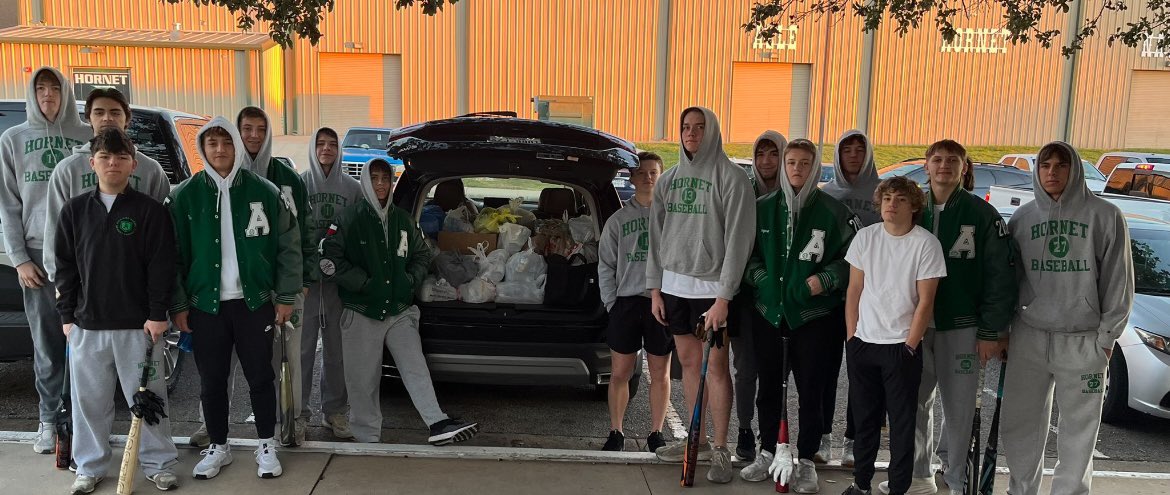 Stephen Smith (@txbaseball14) on Twitter photo This Week’s Player of The Week are the Seniors! These guys have been showing out at open fields, in the weight room, speed work, and with community service. <a href="/TyBonnett11/">Ty.Bonnett11</a> <a href="/masonjenn7/">Mason Jennings</a> <a href="/FlynnKeagan/">Keagan Flynn</a> <a href="/JLiddi_88/">Jaxon Liddicote</a> <a href="/Bsirkel9/">Braden Sirkel</a> <a href="/Jacobmcgeeazle/">Jake McGee</a> <a href="/EthanHadaway3/">Ethan Hadaway</a> <a href="/ian_loeffelholz/">Ian Loeffelholz</a> <a href="/gatlin_staggs/">Gatlin Staggs</a> This Week’s Player of The Week are the Seniors! These guys have been showing out at open fields, in the weight room, speed work, and with community service. <a href="/TyBonnett11/">Ty.Bonnett11</a> <a href="/masonjenn7/">Mason Jennings</a> <a href="/FlynnKeagan/">Keagan Flynn</a> <a href="/JLiddi_88/">Jaxon Liddicote</a> <a href="/Bsirkel9/">Braden Sirkel</a> <a href="/Jacobmcgeeazle/">Jake McGee</a> <a href="/EthanHadaway3/">Ethan Hadaway</a> <a href="/ian_loeffelholz/">Ian Loeffelholz</a> <a href="/gatlin_staggs/">Gatlin Staggs</a>