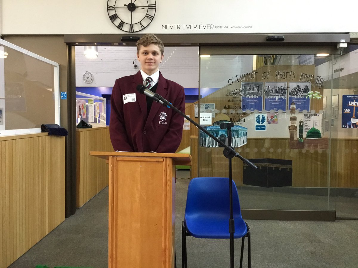 So pleased to welcome <a href="/KDGB_/">Kassim Darwish Grammar School for Boys</a> to lead our Friday prayer. Super role models to inspire the younger pupils! #Friday #Jummah