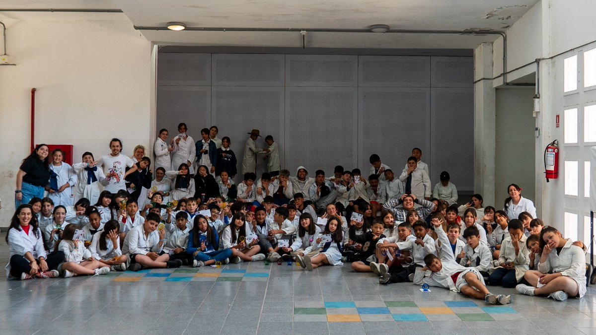 MVDParticipa's tweet photo. #MVDLAB dio cierre al Lab de niños/as del proyecto Ciudad para la Niñez y la Adolescencia.
Durante 2024, junto a alumnos/as de la escuela Nº117, se impulsaron espacios de participación activa de la infancia, un desafío urgente para construir ciudades inclusivas y seguras. 🫂 https://t.co/ti6rfJN9J3