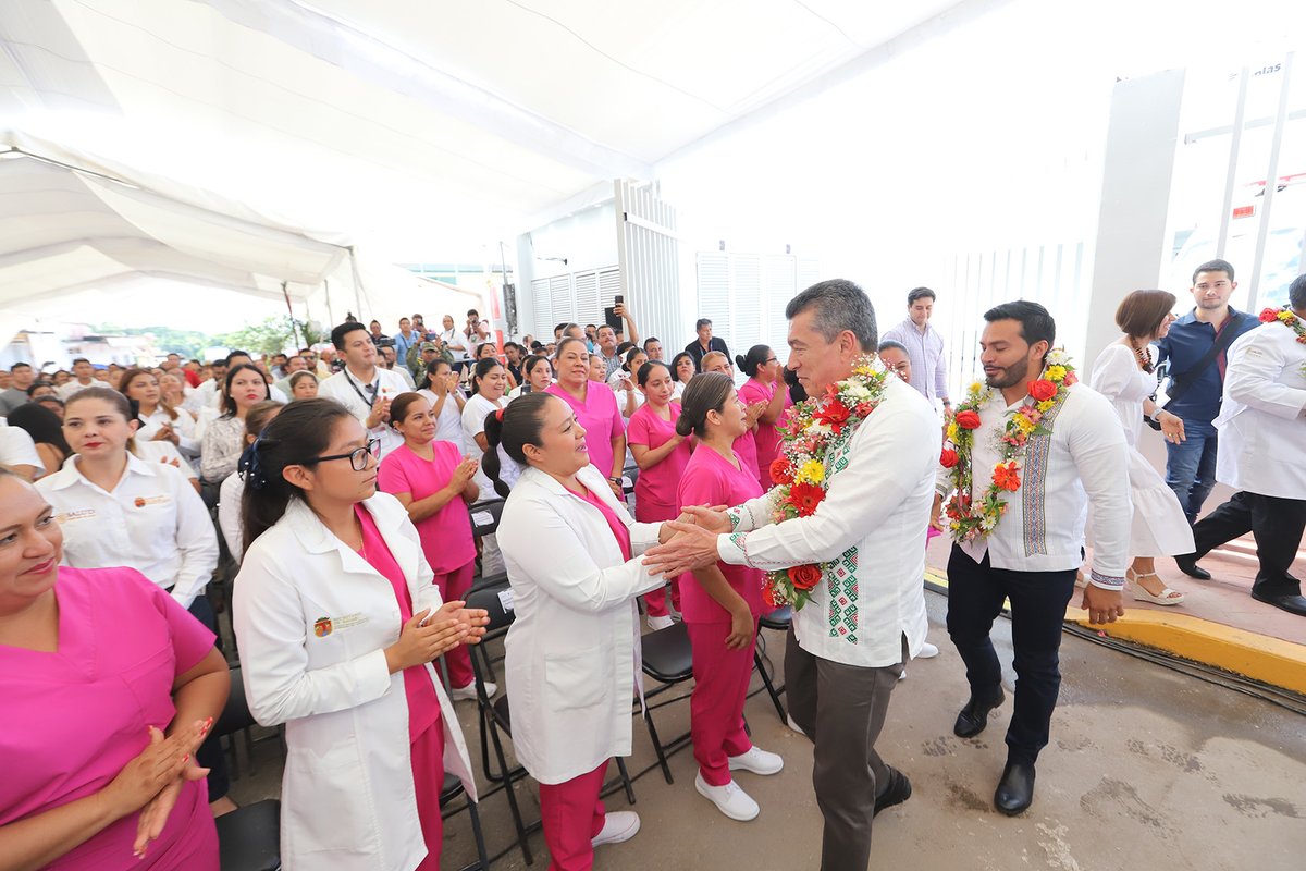 Inaugura <a href="/RutilioEscandon/">Rutilio Escandón</a> la Clínica para la Atención de Parto Humanizado número 20, en Cacahoatán. Subrayó que con la creación de estas clínicas, con un modelo único a nivel nacional, se han logrado avances en la atención obstétrica y la disminución de muerte materno-infantil.