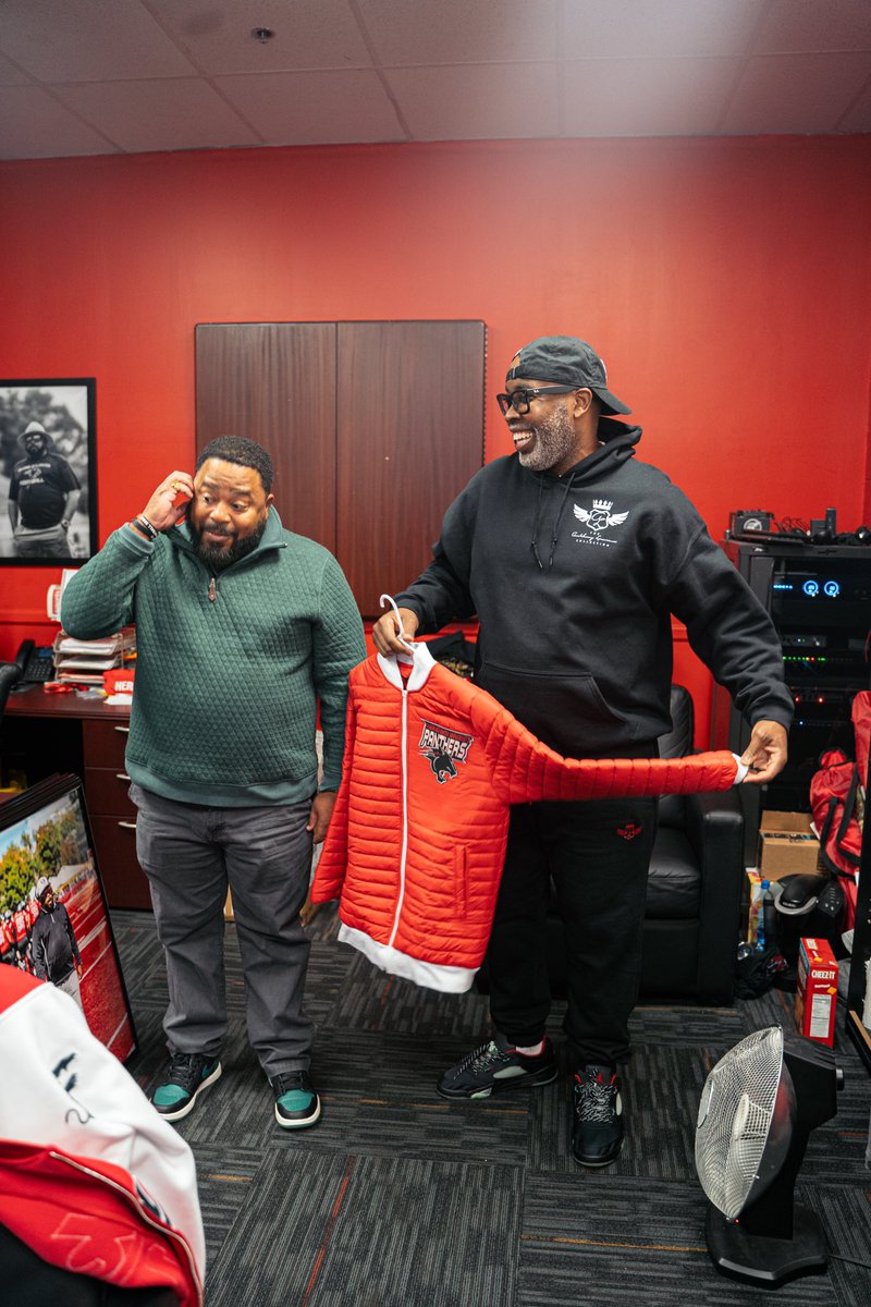 ALCollection's tweet photo. I pulled up on my coach @teddyk95 and surprised him and @CAU_Football staff w/ some #ALCollectionCAU Bubble Jackets for an unbelievable LEGENDARY season. #ThisAintNormal #TheNewCollegeFlava https://t.co/txDY7MpyMv