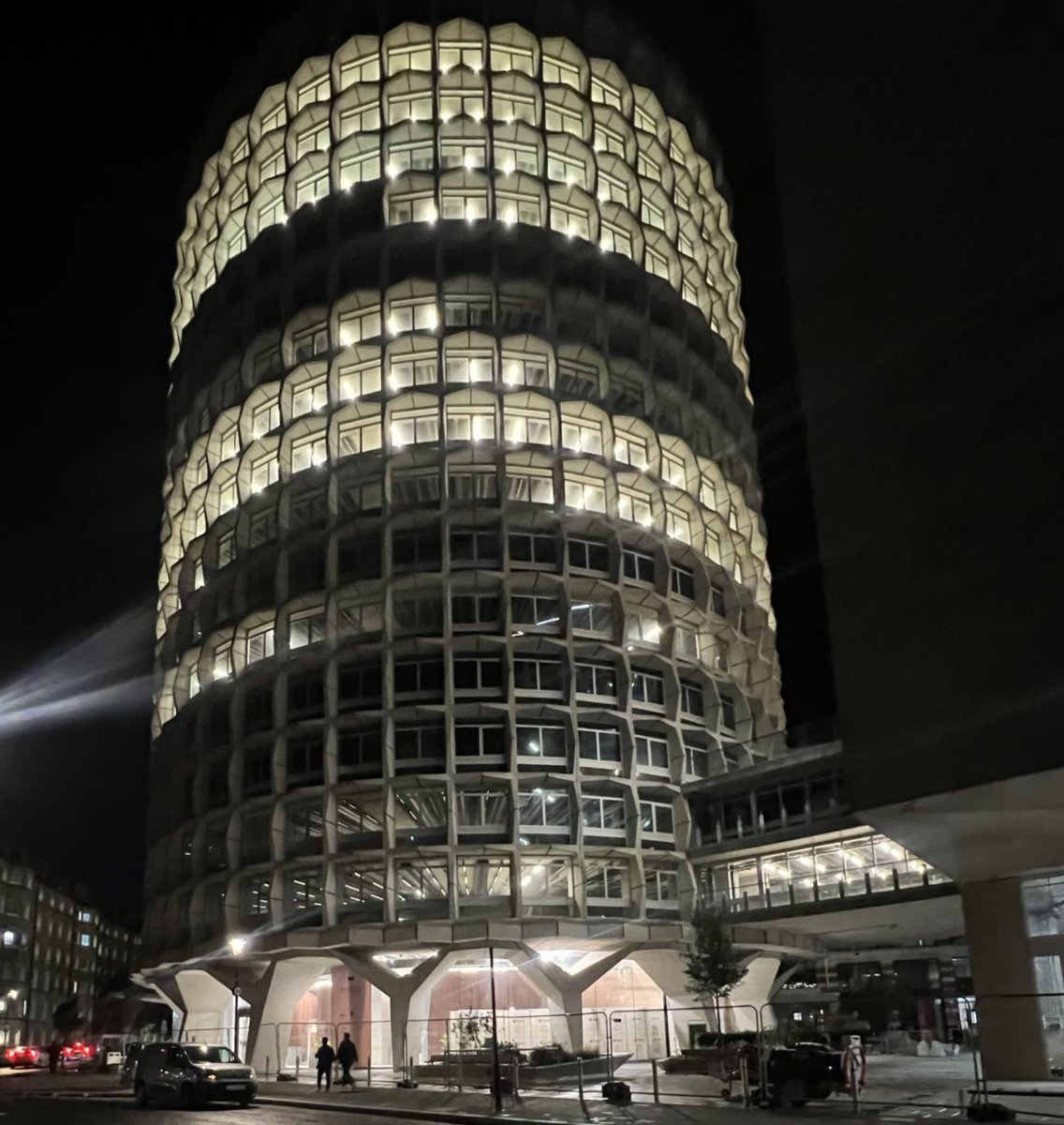 A fantastic evening celebrating the largest ever investment in Commonwealth heritage skills training
Read more: commonwealthheritage.org/events/#oursum…