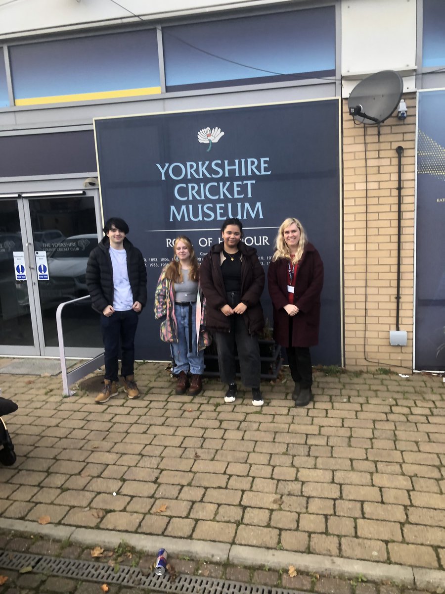 Rob Ellis tweet media