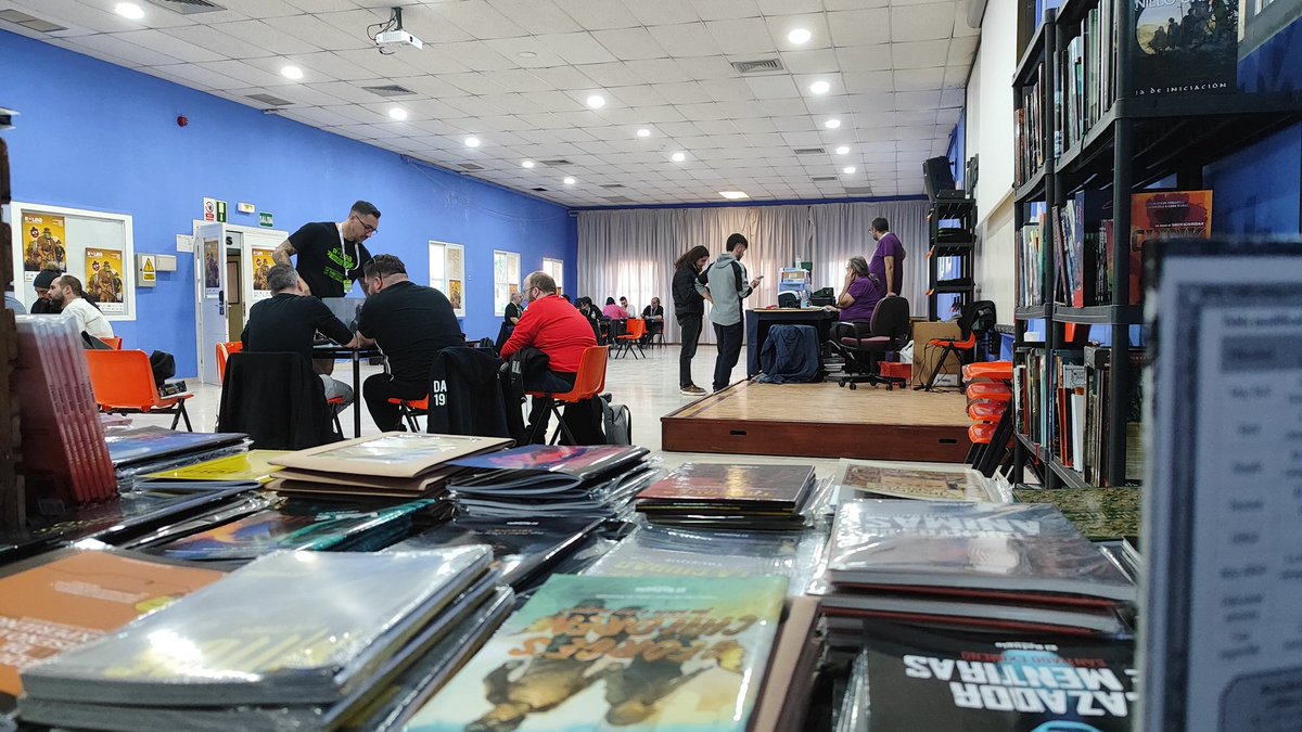 El Refugio Editorial tweet media