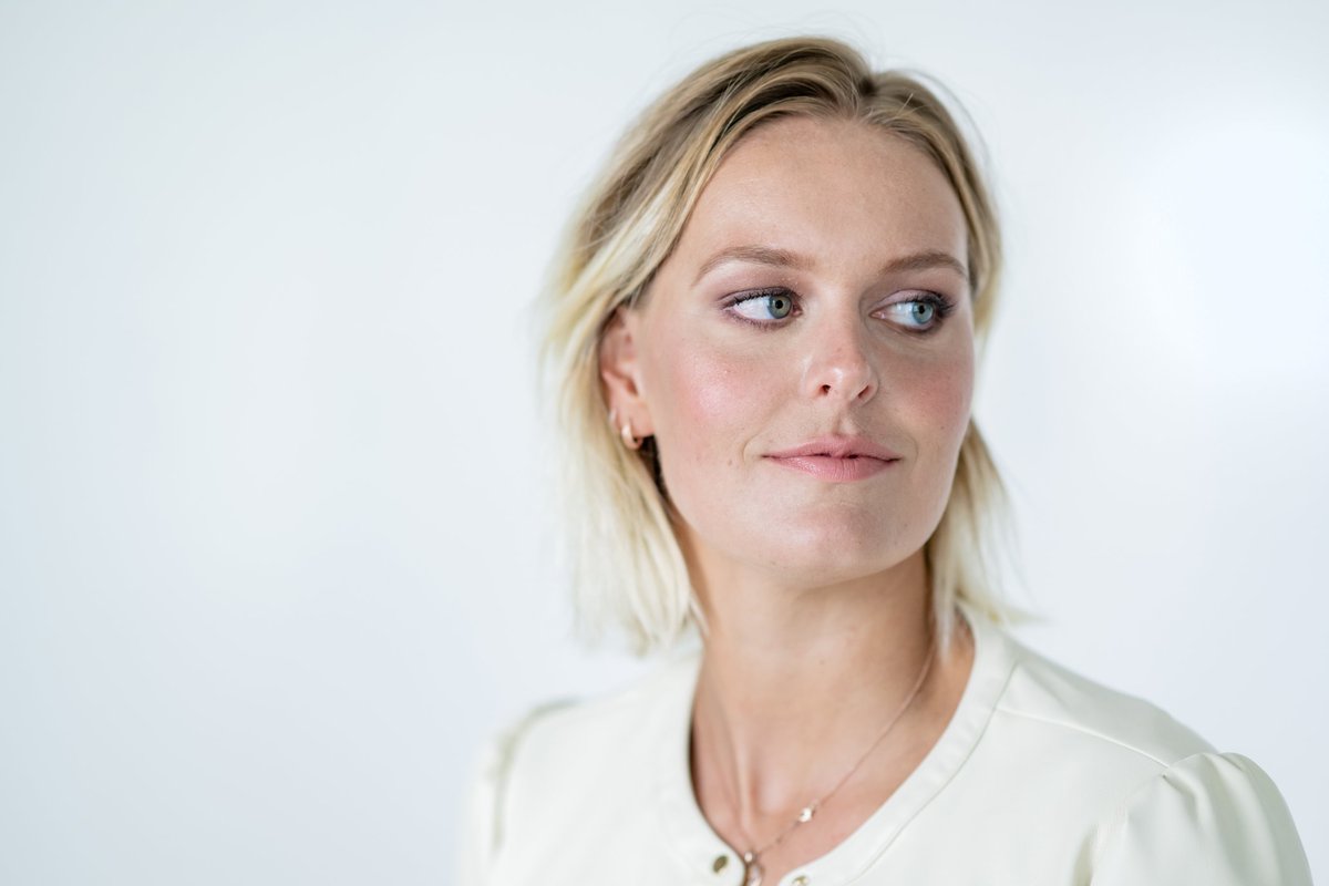 Where words are restrained, the eyes often talk a great deal. 📸: <a href="/HeldenMedia/">Helden</a> (helden magazine)