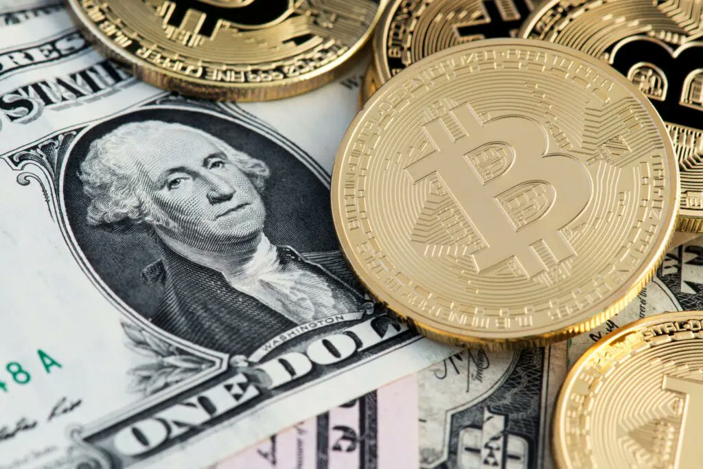 Benzinga's tweet photo. 🚨 Former NY Federal Reserve Chairman Bill Dudley sounds the alarm on Bitcoin in national reserves! 🚨

In a bold op-ed, Dudley warns that adopting Bitcoin as a reserve asset could hurt the U.S. economy. Why? 🤔

He says it could benefit only a few—at the expense of the majority—and fuel inflation without offering any real value. Bitcoin’s volatility and lack of income generation are key flaws, with no tangible benefits for the public. 💸

Instead of jumping into Bitcoin, Dudley calls for a solid crypto regulatory framework to keep fraud at bay and ensure consumer protection. ⚖️