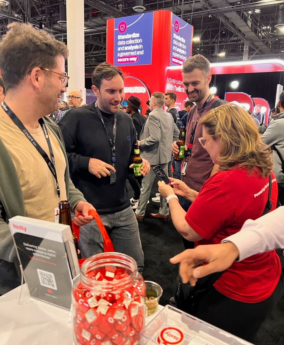 fastly's tweet photo. Thank you #ASWreInvent! Great conference in Las Vegas that brought together the latest innovations in cloud computing. @AWS https://t.co/IhDPRNhSkK